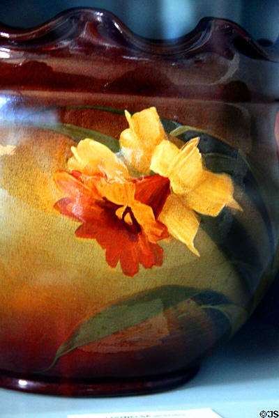 Louwelsa jardinière with daffodil (1895-1918) by S.A. Weller Pottery Co. at Mathews House Museum. Zanesville, OH.