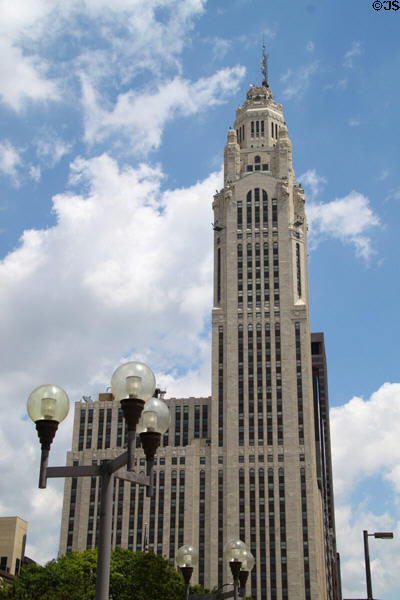 LeVeque Tower (1927) (30 West Broad St.) (47 floors). Columbus, OH. Architect: Charles Howard Crane. On National Register.