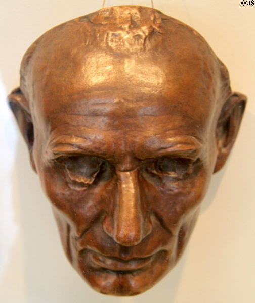 Abraham Lincoln life mask (1860) by Leonard W. Volk at Cleveland History Center. Cleveland, OH.