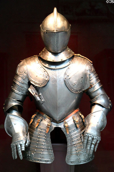 Half-suit of armor (c1575) from North Italy at Cleveland Museum of Art. Cleveland, OH.