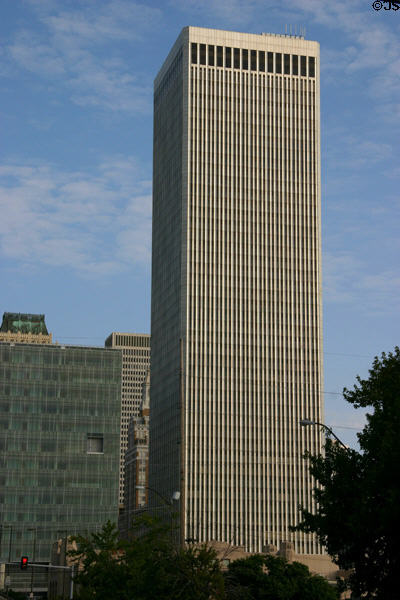 One Williams Center (1976) (52 floors). Tulsa, OK. Architect: Minoru Yamasaki & Assoc. + Henry C. Hwang & Partners.