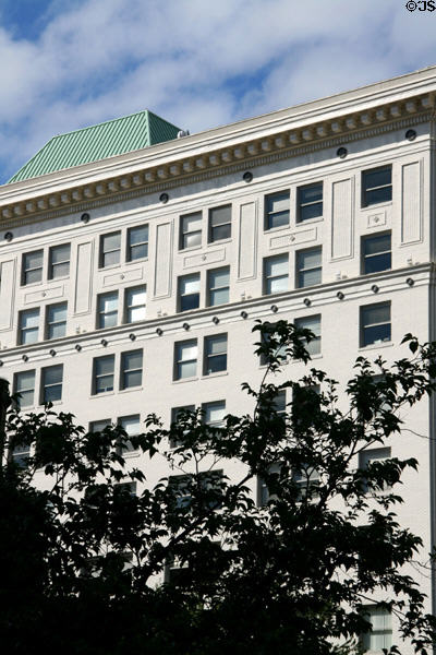 Pioneer Park Building (1913) (11 floors) (715 SW Morrison St.) [aka Broadway Building]. Portland, OR. Architect: E.B. MacNaughton. On National Register.