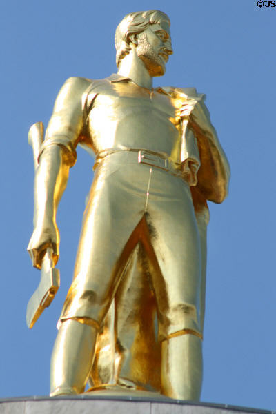 The Pioneer gilded statue (1938) by Ulric Ellerhusen atop Oregon State Capitol. Salem, OR.