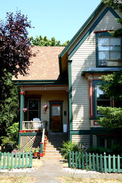 Red & green house (1878) (725 6th Ave.). Albany, OR. Style: Gothic Revival.
