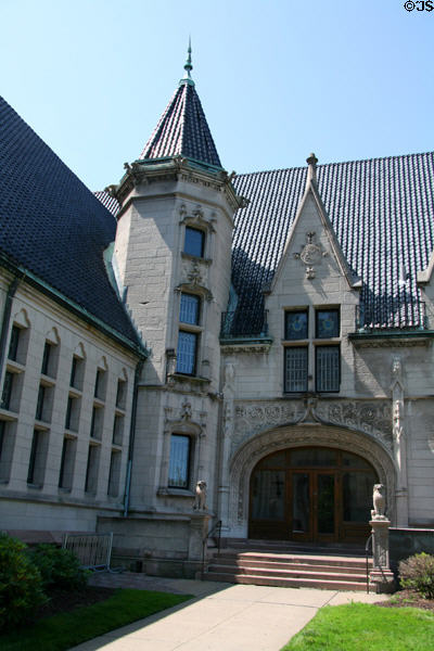 Scranton Public Library Albright Memorial Building (1891-3) (500 Vine St.). Scranton, PA. Style: Chateauesque. Architect: Green & Wicks. On National Register.