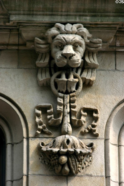Lion carving on Kaufmann's Building. Pittsburgh, PA.