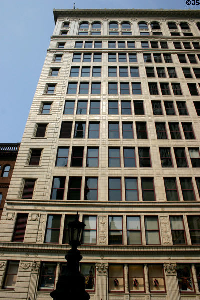 Heinz 57 Center (1914) (339 Sixth Ave.) (13 floors). Pittsburgh, PA. Architect: Starrett & Van Vleck.