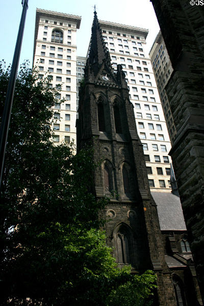 Trinity Episcopal Cathedral (1872) spire 61m 200ft (315 Shady Ave.). Pittsburgh, PA. Style: Gothic. Architect: Gordon Lloyd.