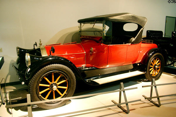 Pierce Arrow Model 38 Runabout (1917) at AACA Museum. Hershey, PA.