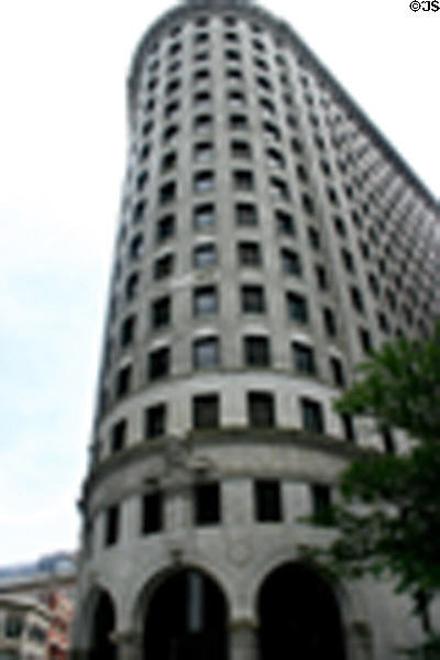 Turk's Head Building (1913) (16 floors) (76 Westminster St.). Providence, RI. Architect: Howells & Stokes.
