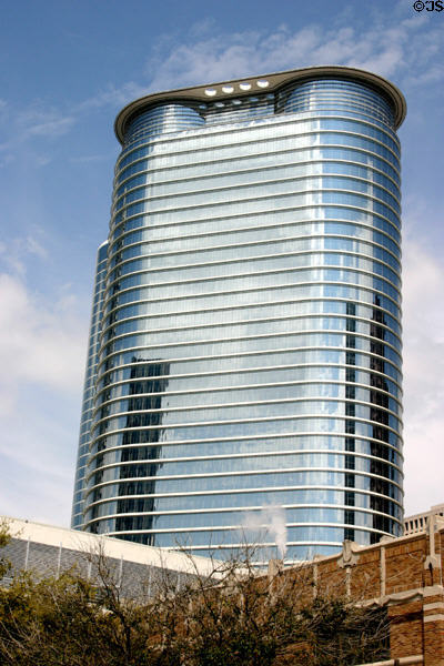 1500 Louisiana Street (2002) (40 floors) was former Enron Building. Houston, TX. Architect: Cesar Pelli.