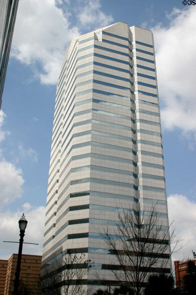 Lyric Center (1984) (26 floors) (440 Louisiana St.). Houston, TX.