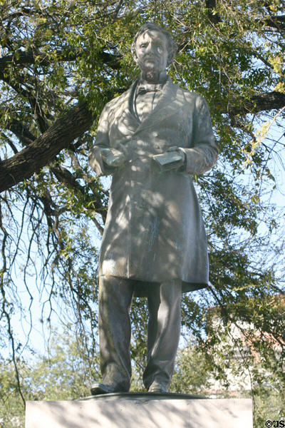University of Texas statue of Jefferson Davis by Pompeo Coppini. Austin, TX.