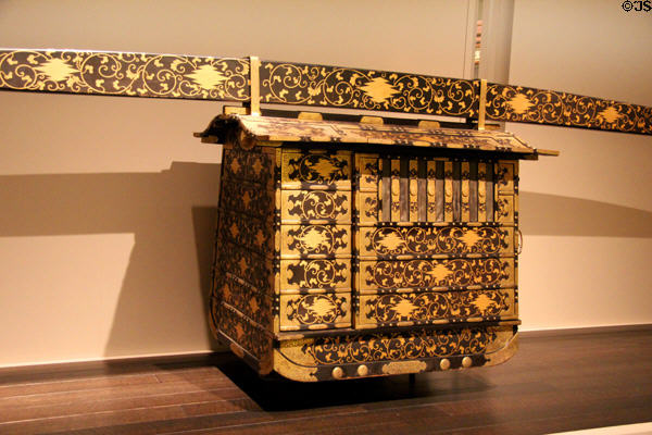 Edo period Japanese palanquin (early 19th C) at San Antonio Museum of Art. San Antonio, TX.