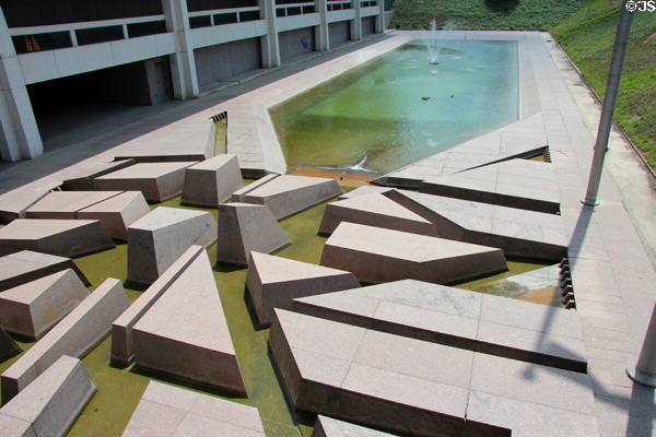 Fountain & geometric islands at Institute of Texan Cultures. San Antonio, TX.