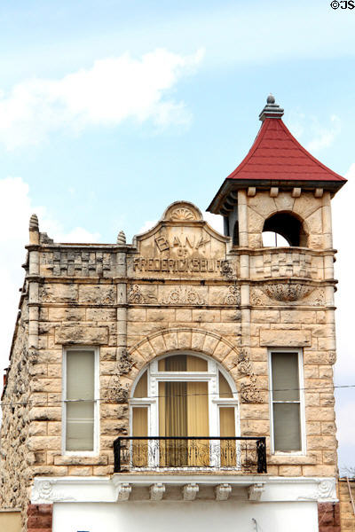 Bank of Fredericksburg (1898) (120 East Main St.). Fredericksburg, TX. Style: Richardsonian Romanesque. Architect: Alfred Giles.