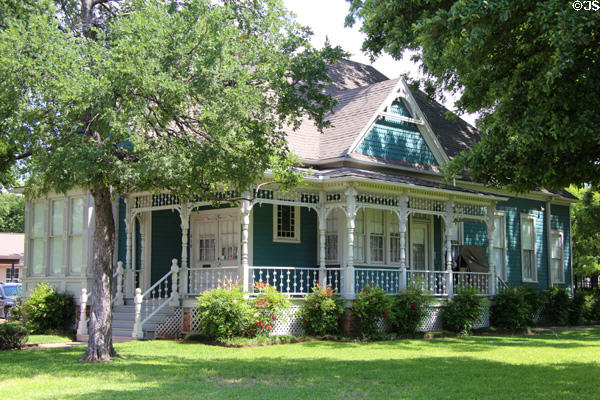 Hoffmann House (c1890) (810 S 4th St.) run by Historic Waco Foundation. Waco, TX.