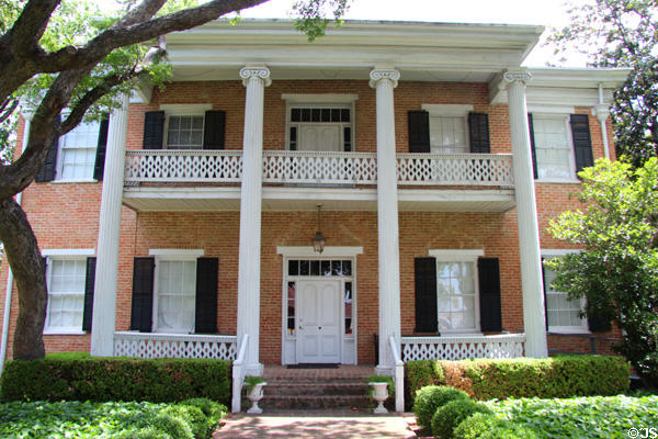 Earle-Napier-Kinnard House (1858 expanded 1869) (814 S 4th St.). Waco, TX. Style: Greek Revival. On National Register.