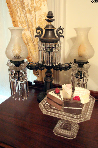 Argand lamp with cake plate at McCulloch House. Waco, TX.