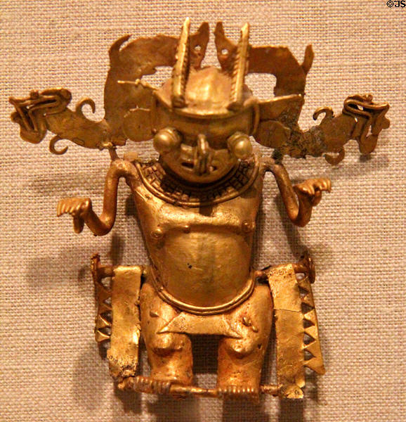 Gold Parita-style pendant with masked figure (c700-1520) from Azuero Peninsula, Panama at Dallas Museum of Art. Dallas, TX.