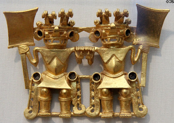Gold pendants of Twin Warriors (c700-1200) in Conte-style from Panama at Kimbell Art Museum. Fort Worth, TX.