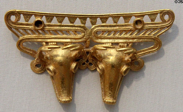 Gold pendants of Two Deer Heads (c700-1200) in Conte-style from Panama at Kimbell Art Museum. Fort Worth, TX.