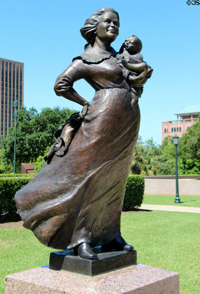 Texas Pioneer Woman statue (1998) by Linda Sioux Henley at Texas State Capitol. Austin, TX.