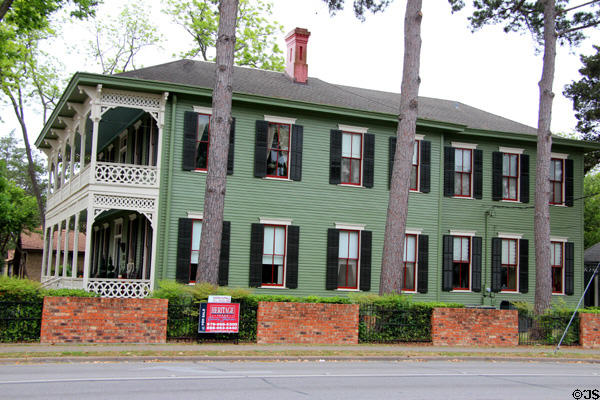 Ilse-Rau (aka Raumonda) House (1887) (1100 Bowie St.). Columbus, TX. Architect: Jacob & Lewis Wirtz.