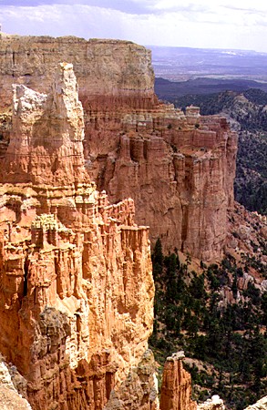 Castle-like erosion formations at Bryce Canyon National Park. UT.