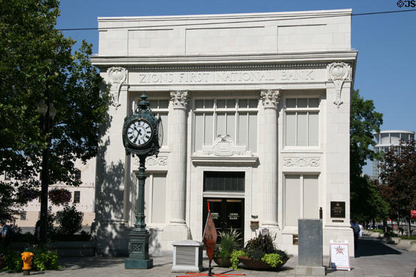 Zions First National Bank (originally Eagle Emporium) (1864) (102 S. Main St.) covered with terra-cotta in 1916. Salt Lake City, UT. Architect: William Paul.