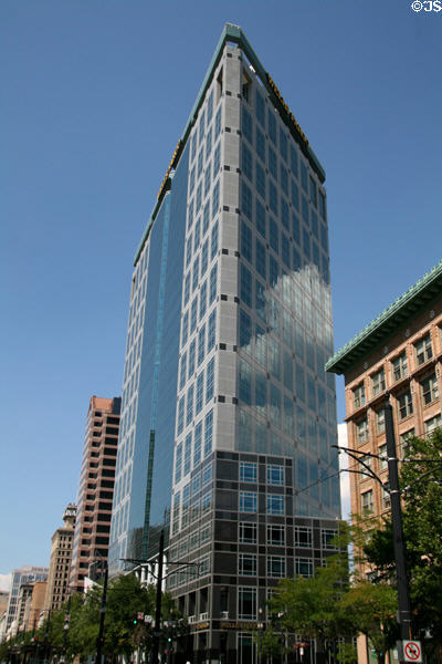 Wells Fargo Center (1998) (26 floors) (299 S. Main St.). Salt Lake City, UT. Architect: HKS Inc..