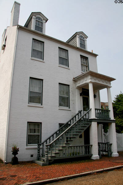 The Hill House (early 1800s) (221 North St.). Portsmouth, VA.
