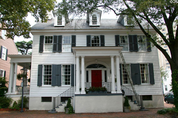 300 North St. at Middle St. (c1792). Portsmouth, VA.