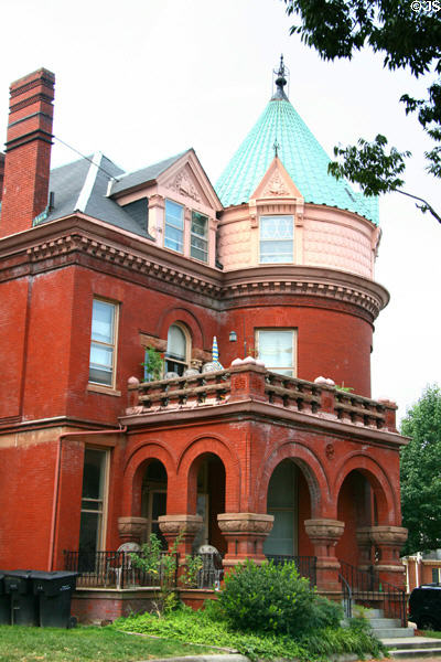 Armistead House (1894) (327 North St.). Portsmouth, VA. Style: Richardsonian Romanesque.