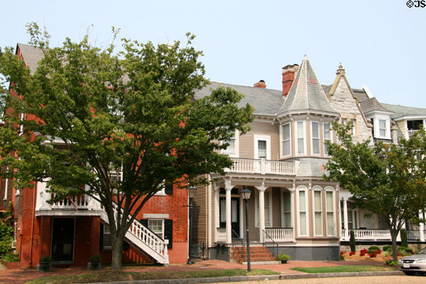 Harrt House (c1790) (320 Court St.) & Queen Anne style house (318 Court St.). Portsmouth, VA.