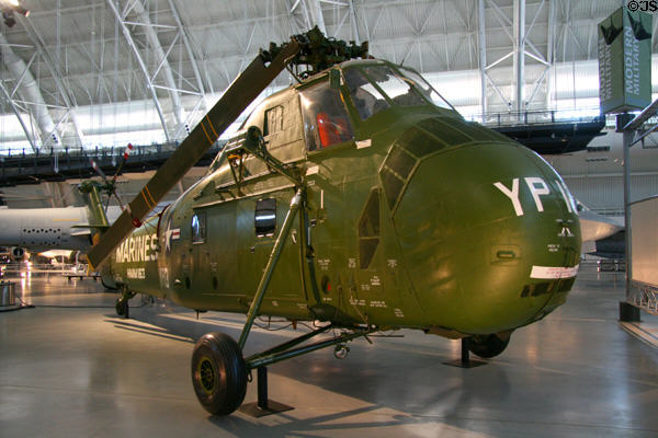Sikorsky UH-34D Seahorse (1962) at National Air & Space Museum. Chantilly, VA.