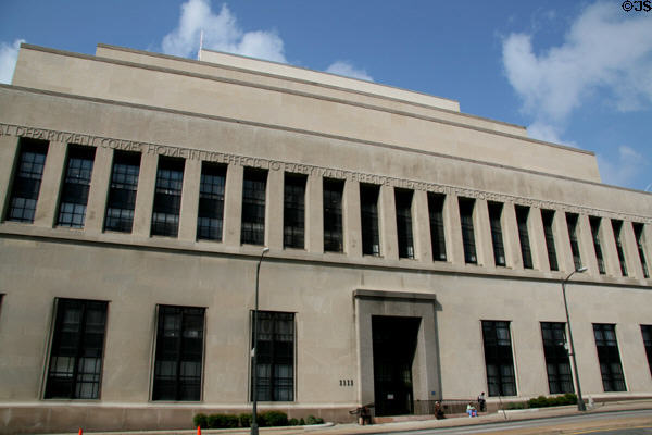 Patrick Henry Building (old Supreme Court of Appeals facade) (1938-40) (1111 E. Broad St.). Richmond, VA. Style: Art Deco. Architect: Baskervill & Son + Cameal, Johnson & Wright.