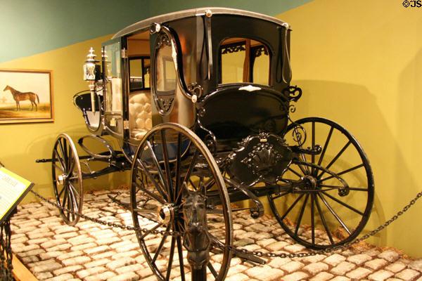 Carriage (1827-30) probably by Lawrence, Bradley & Pardee of New Haven, CT at Museum of Virginia History. Richmond, VA.