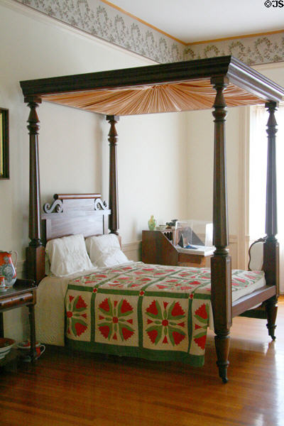 Four poster bed with quilt at Centre Hill. Petersburg, VA.