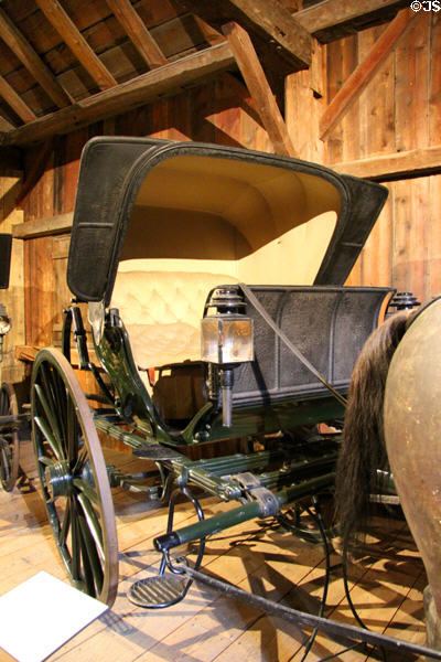 Curricle carriage (c1895) by Brewster & Co. of New York City at Shelburne Museum. Shelburne, VT.
