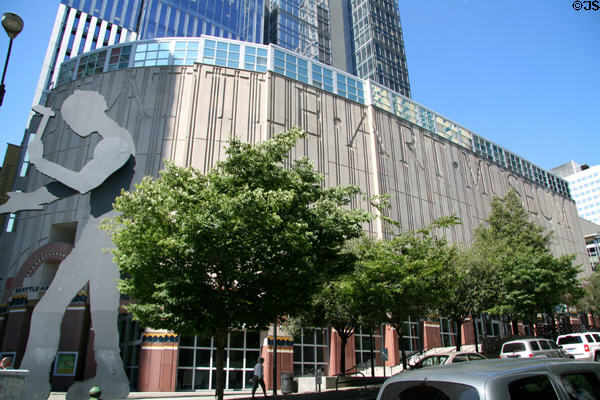 Seattle Art Museum (1991) (100 University St. at 1st Ave.). Seattle, WA. Architect: Venturi, Scott Brown & Assoc..