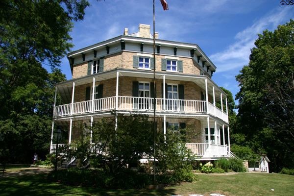John Richards Octagon House (1850s) has 57 rooms, closets & halls. Watertown, WI. Style: Octagonal.