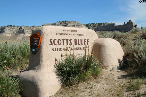 Scotts Bluff National Monument National Park Service sign. WY.