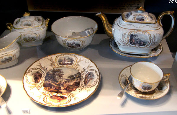 Porcelain tea service (1810-5) by John Rose's factory, Coalport, Shropshire & prob. painted by Herculaneum Pottery, Toxteth, Liverpool at Walker Art Gallery. Liverpool, England.
