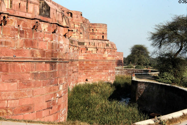Walls of Red Fortress (1565-73) in Agra. India.