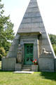 Monument to Peter Schoenhofen brewer in Graceland Cemetery. Chicago, IL.