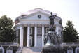 The Rotunda on University of Virginia campus with a monument dedicated to Thomas Jefferson, US President & the actual architect of the building & campus. Charlottesville, VA.