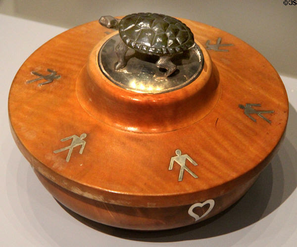 Grand River Six Nations wood bowl & lid with turtle knob inlaid with silver & obsidian (1975) by Elwood Green, Haudenosaunee at Royal Ontario Museum. Toronto, ON.