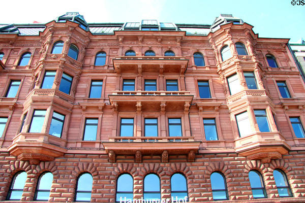 Victorian-Romanesque Hamburger Hof building on Jungfernstieg. Hamburg, Germany.