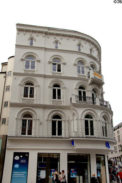 Buildings with Romanesque revival windows at Gänsemarkt. Hamburg, Germany.
